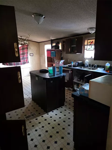 Kitchen - 1687 Northshore Rd, Hawk Cove, TX 75474 photo 1 of 2