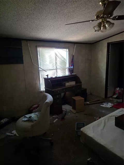 Bedroom - 1687 Northshore Rd, Hawk Cove, TX 75474 photo 1 of 2