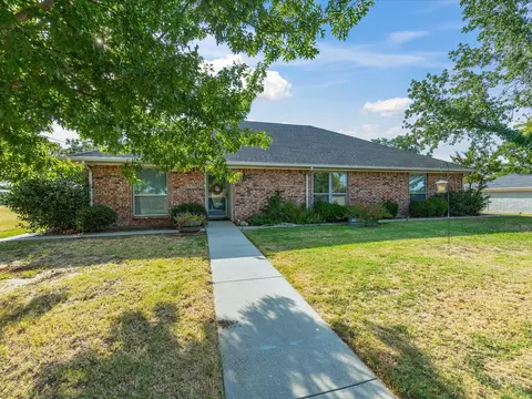 2807 S Lipsey St, Decatur, TX 76234