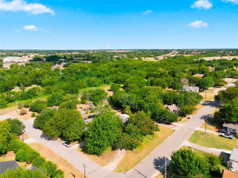 View/Area - 200 N Bordon St, Lorena, TX 76655 photo 4 of 5