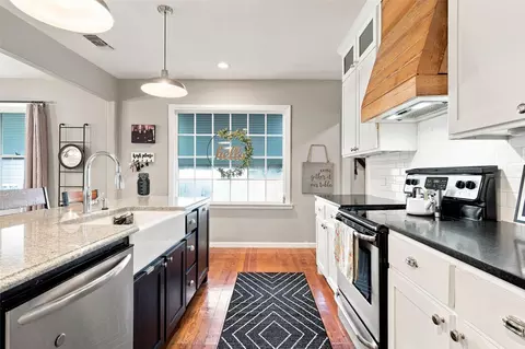 Kitchen - 200 N Bordon St, Lorena, TX 76655 photo 4 of 5