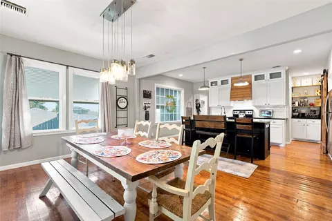 Dining - 200 N Bordon St, Lorena, TX 76655 photo 1 of 5