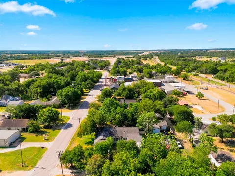 View/Area - 200 N Bordon St, Lorena, TX 76655 photo 2 of 5