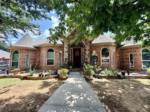 110 Monday Haus Ln, Highland Village, TX 75077