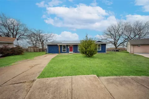 106 Glenview Pl, Hutchins, TX 75141