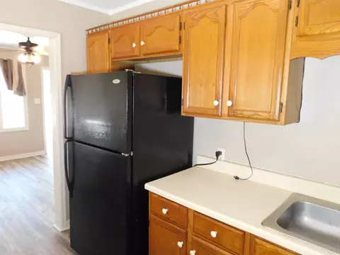 Kitchen - 311 S Park Dr, Springhill, LA 71075 photo 3 of 5