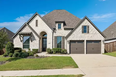 5708 Lake Jackson Dr, Fort Worth, TX 76126