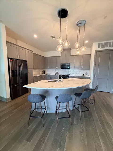 2700 Old Denton Rd #4404, Carrollton, TX 75007