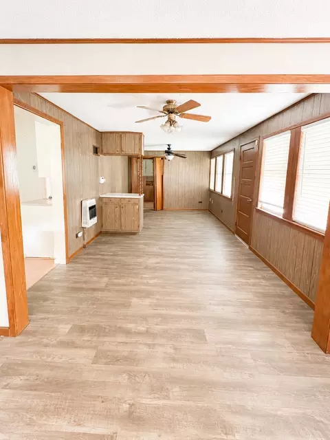 808 E Limestone Ave, Mart, TX 76664 photo 9