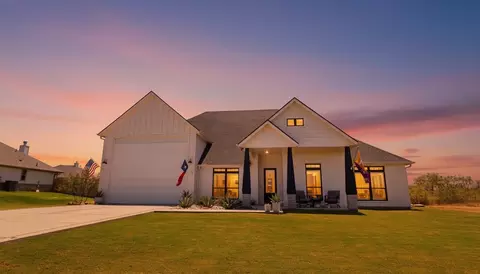 1233 Green Elm Rd, Graford, TX 76449