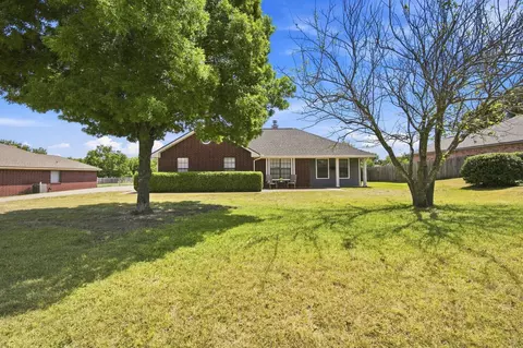 316 Janis Ln, Waxahachie, TX 75165