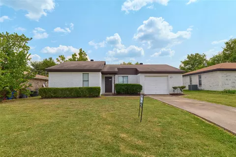 813 Loganwood Dr, Royse City, TX 75189