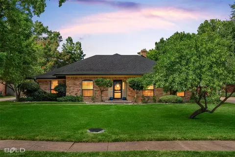 128 Southwood Dr, Bossier City, LA 71111