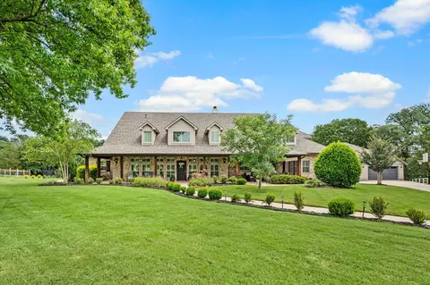 7400 Arabian Cir, Flower Mound, TX 75022