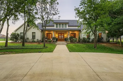 104 Beavers Bend Dr, Gunter, TX 75058