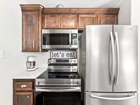 Kitchen - 321 E Pine St, Jacksboro, TX 76458 photo 3 of 3