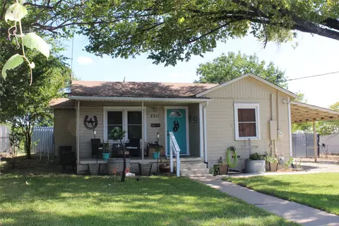 2311 Bridge St, Gatesville, TX 76528