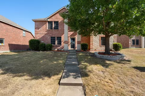 204 Rosewood Ct, Red Oak, TX 75154