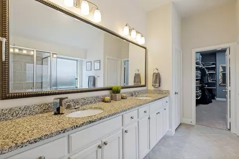 Bath - 4309 Switchgrass St, Celina, TX 75009 photo 1 of 4