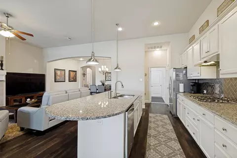 Kitchen - 4309 Switchgrass St, Celina, TX 75009 photo 2 of 4