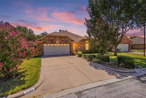 6207 Declaration Dr, Arlington, TX 76002