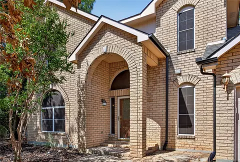 2201 W Brooklake St, Denton, TX 76207