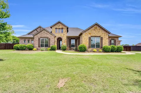 102 Willowbrook Dr, Waxahachie, TX 75165