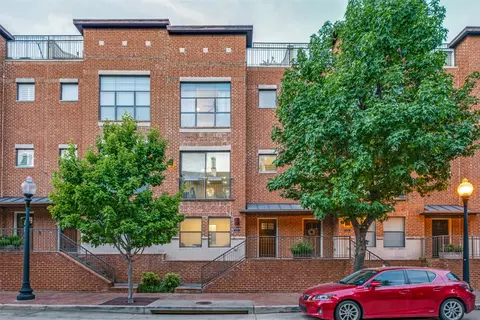 2420 Hugo St #3, Dallas, TX 75204