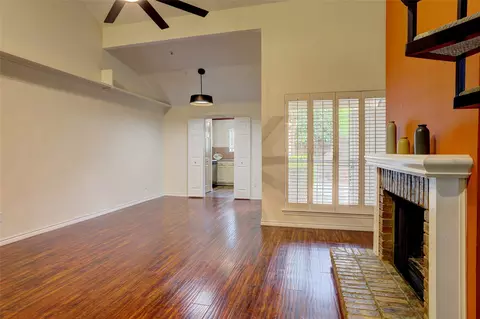 5565 Preston Oaks Rd #120, Dallas, TX 75254
