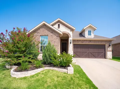 2105 Ella Ln, Carrollton, TX 75010