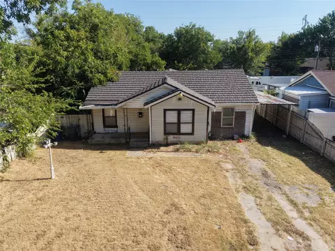 8222 Wes Hodges Rd, Dallas, TX 75217