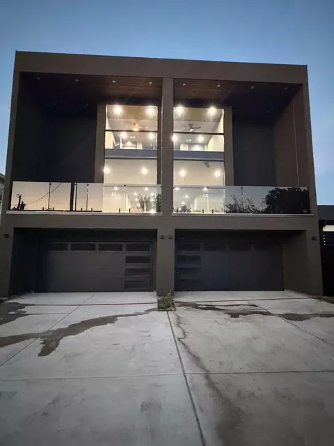 818 Lambert St, Dallas, TX 75203