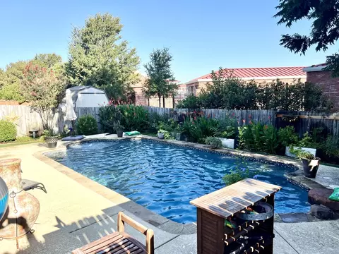 9065 Blue Ridge Trl, Fort Worth, TX 76118