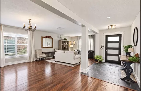9065 Blue Ridge Trl, Fort Worth, TX 76118