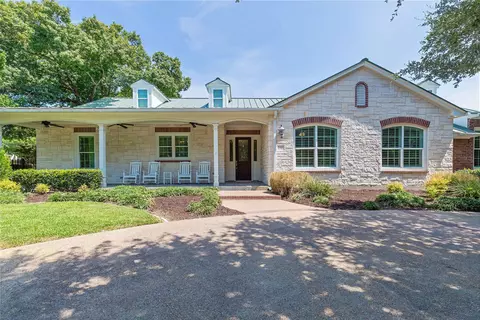 2707 Farmers Branch Ln, Farmers Branch, TX 75234