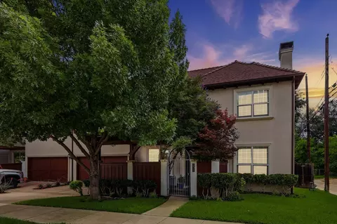 605 Montgomery St, Fort Worth, TX 76107