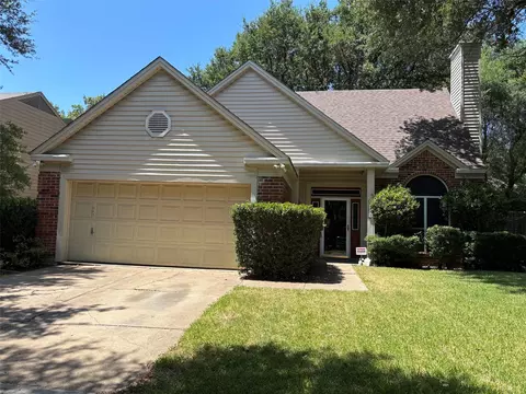 4435 Mercer St, Grand Prairie, TX 75052