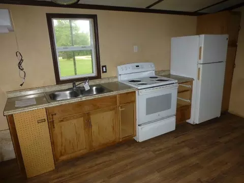Kitchen - 119 Hayes Ct, Springtown, TX 76082 photo 1 of 1