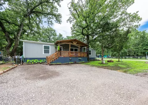 200 Pecos Dr, Mabank, TX 75156