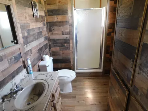 Bath - 5401 Hwy 36, Comanche, TX 76442 photo 2 of 4