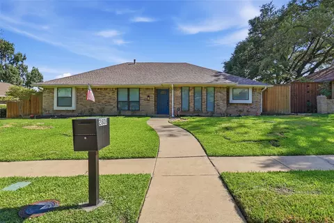 2808 Fountain Head Dr, Plano, TX 75023