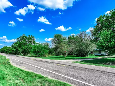 7801 W Interstate Highway 30, Cumby, TX 75433