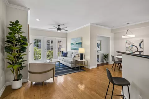 3400 Welborn St #320, Dallas, TX 75219