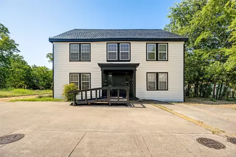 3607 Lee St, Greenville, TX 75401