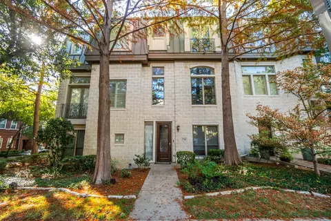 2716 Hibernia St, Dallas, TX 75204