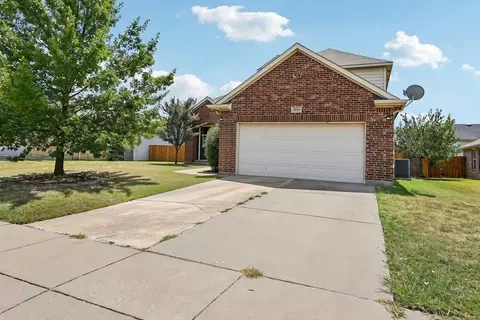 1129 Mourning Dove Dr, Burleson, TX 76028