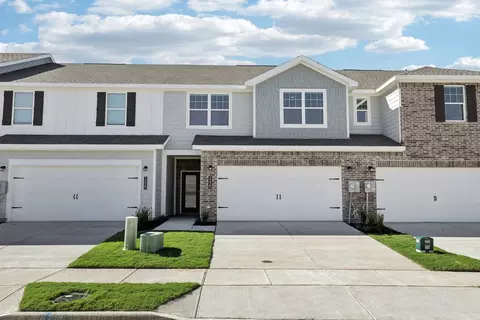 928 Penrose Dr, Cedar Hill, TX 75104
