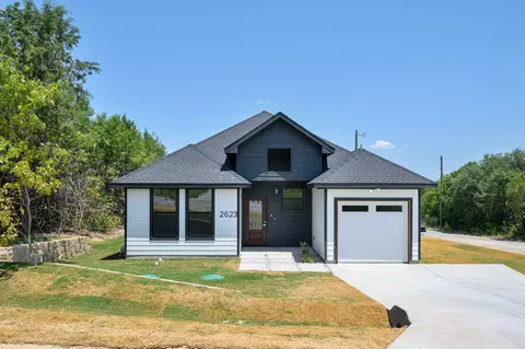 2623 Creekview Dr, Granbury, TX 76048