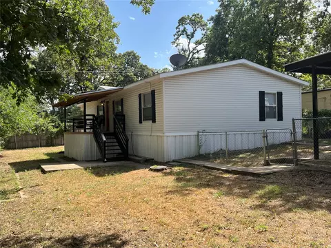 4322 Bradley Ln, Arlington, TX 76017