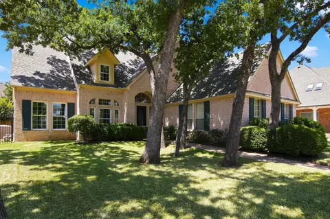 8321 Brandonwood Dr, North Richland Hills, TX 76182